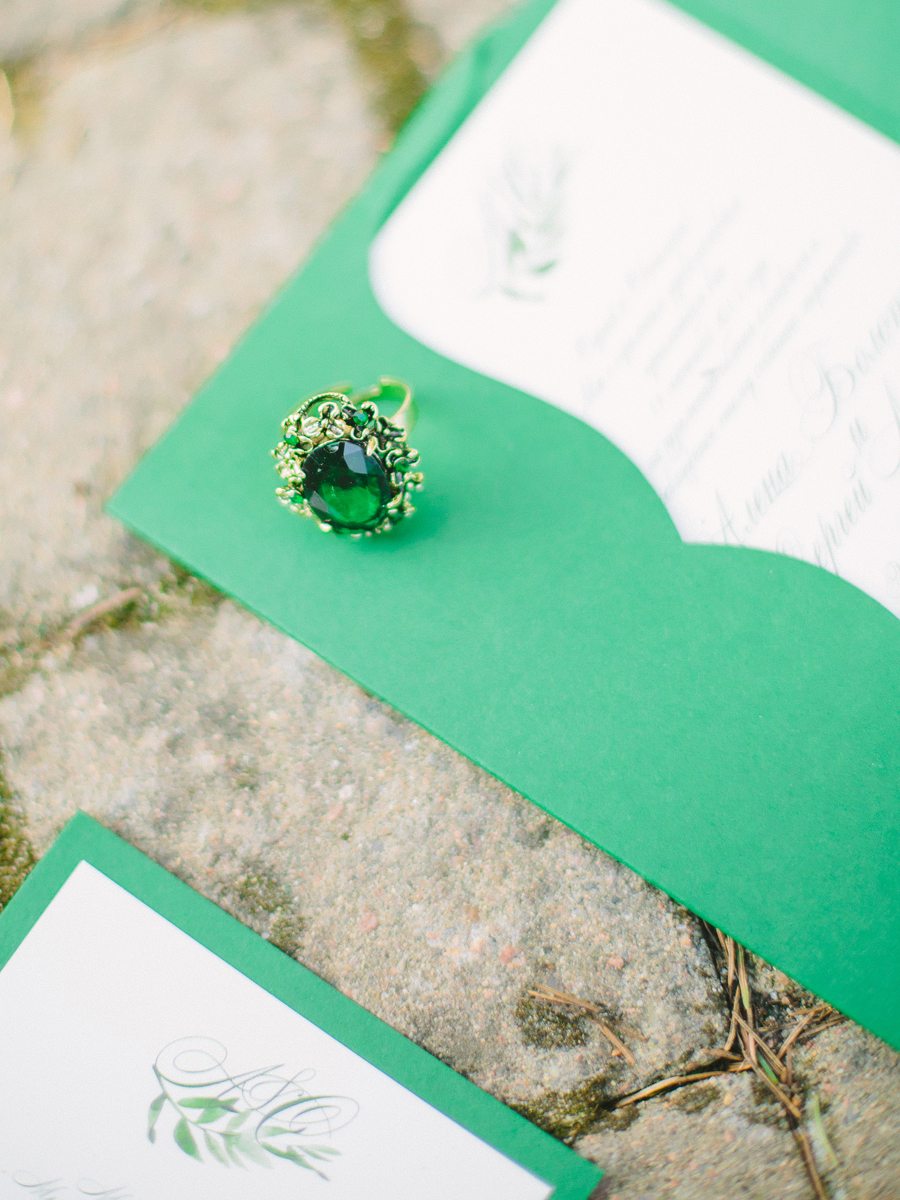 Emerald love: стилизованная фотосессия