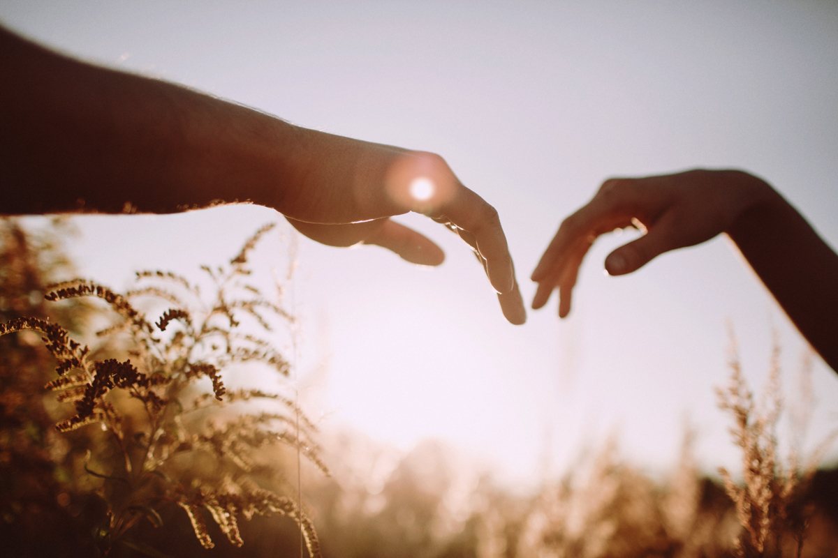 Золотой закат: love-story в солнечных полях