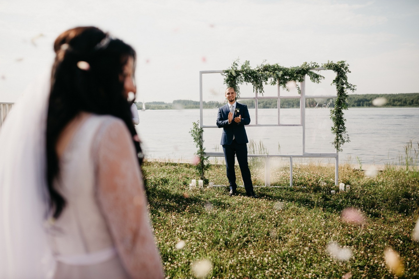 В серой дымке: свадьба без цветов