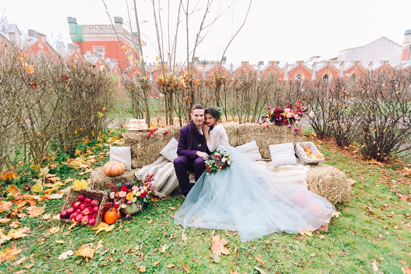 Рябиновая свадьба: фотосессия в палитре осени