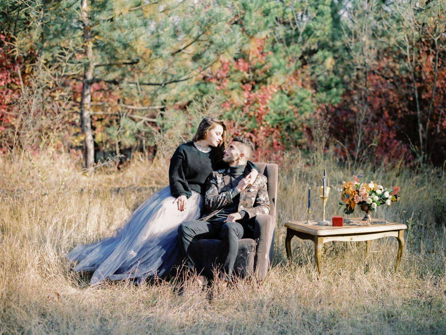 Тепло холодной осени: стилизованная свадьба для двоих