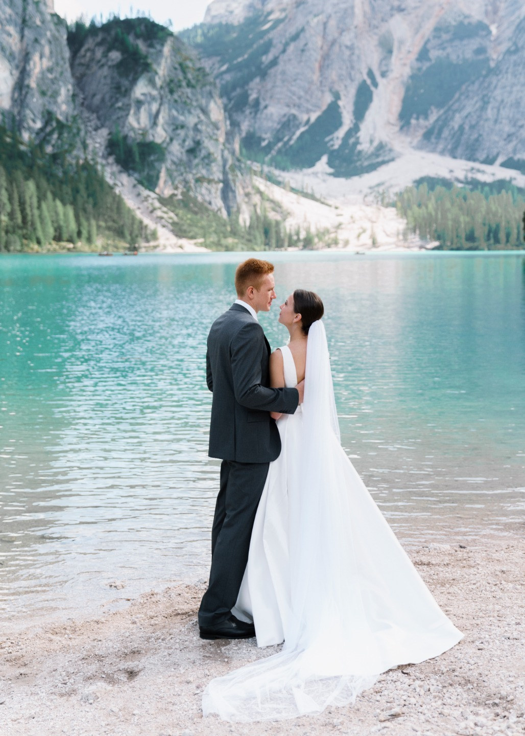 ФОТО ИЗ СТАТЬИ: Lago Di Braies Wedding: свадьба в Альпах