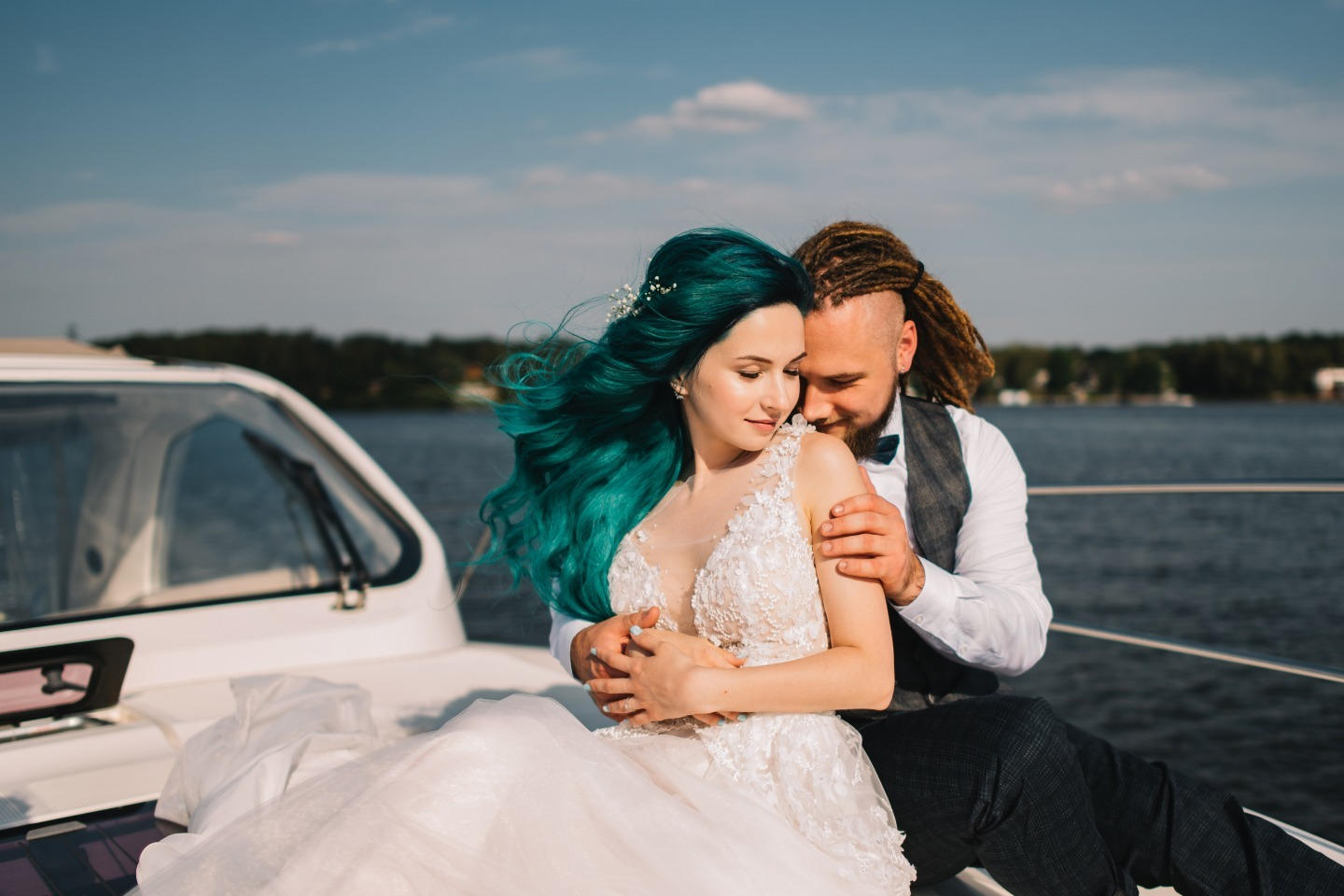 ФОТО ИЗ СТАТЬИ: Свадьба цвета морской волны в яхт-клубе
