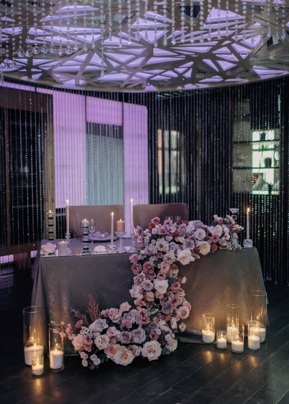 ФОТО ИЗ СТАТЬИ: Элегантная свадьба в серебристо-лиловой палитре