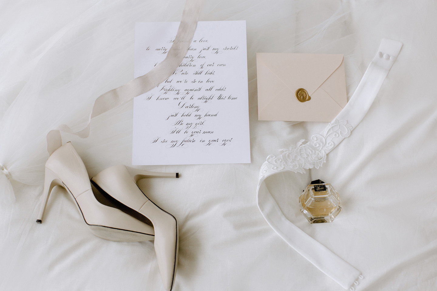 Total White: свадьба в стиле &#171;минимализм&#187;