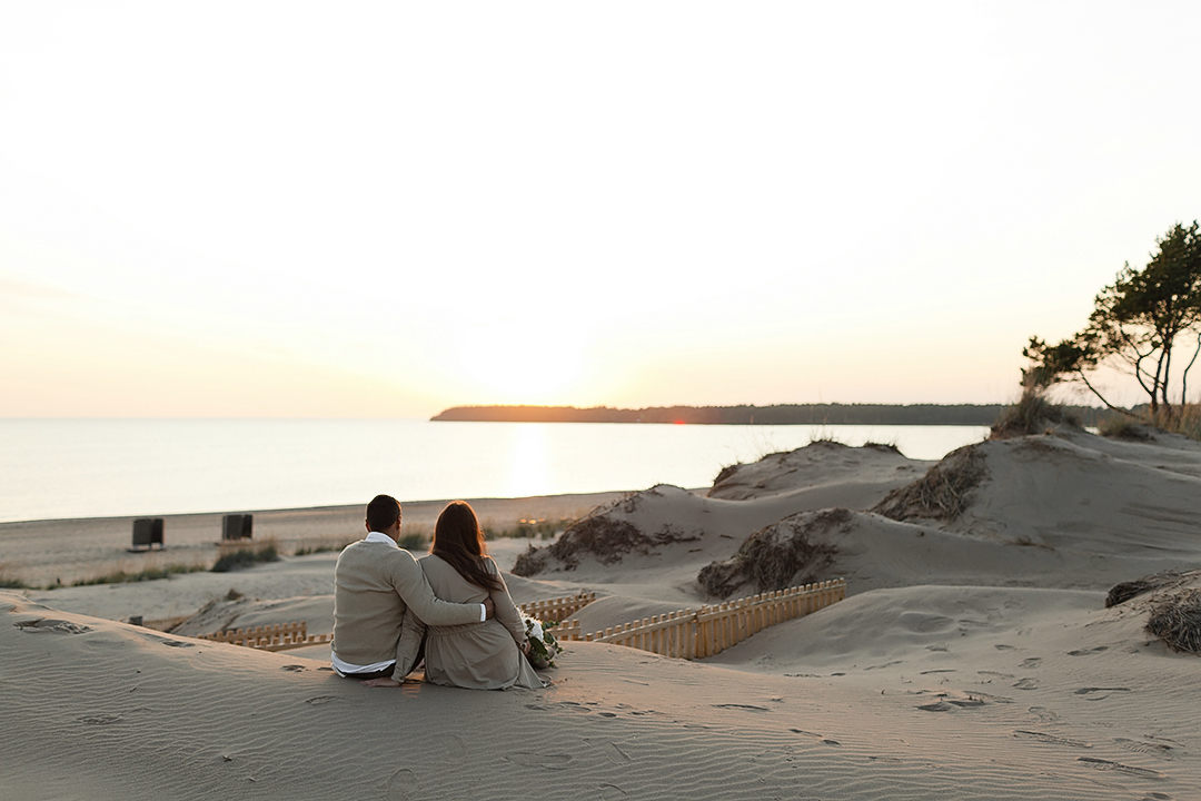 Помолвочная love-story на пляже в Финляндии
