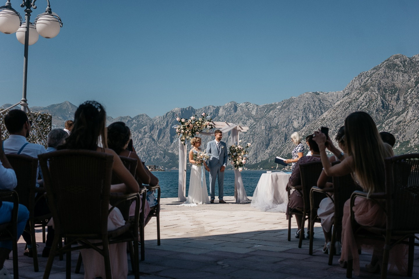 ФОТО ИЗ СТАТЬИ: Романтическая свадьба-мечта в Черногории