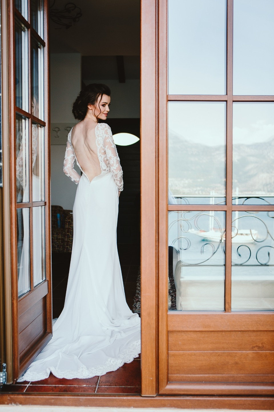 Ягодные оттенки: интернациональная свадьба в Черногории