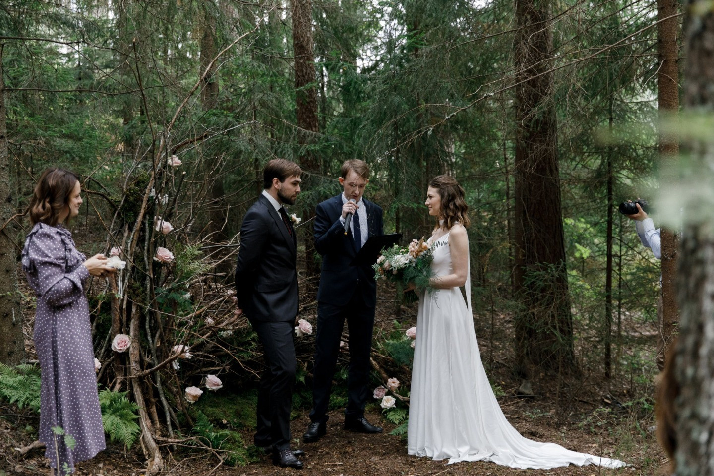 ФОТО ИЗ СТАТЬИ: Forest tale: свадьба с ирландскими мотивами на природе
