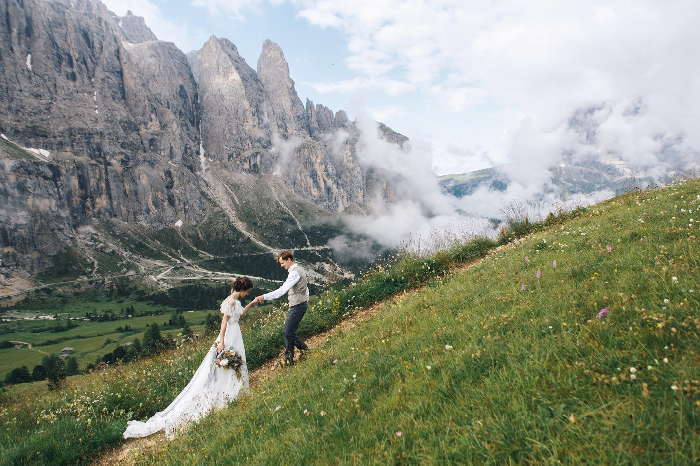 ФОТО ИЗ СТАТЬИ: Sky, mountains and us: свадьба для двоих в Доломитовых Альпах