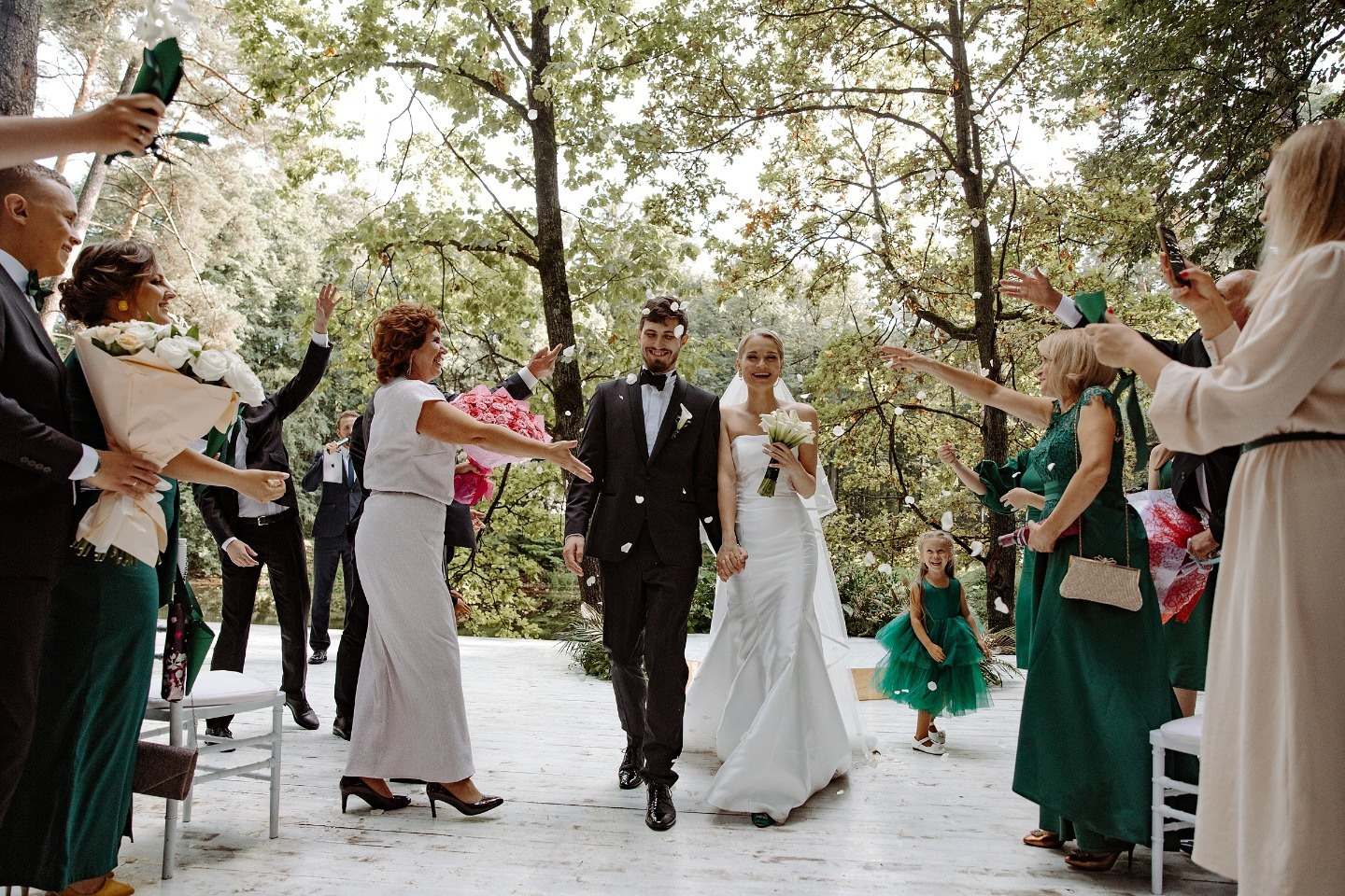 ФОТО ИЗ СТАТЬИ: Итальянский стиль: камерная свадьба на открытом воздухе