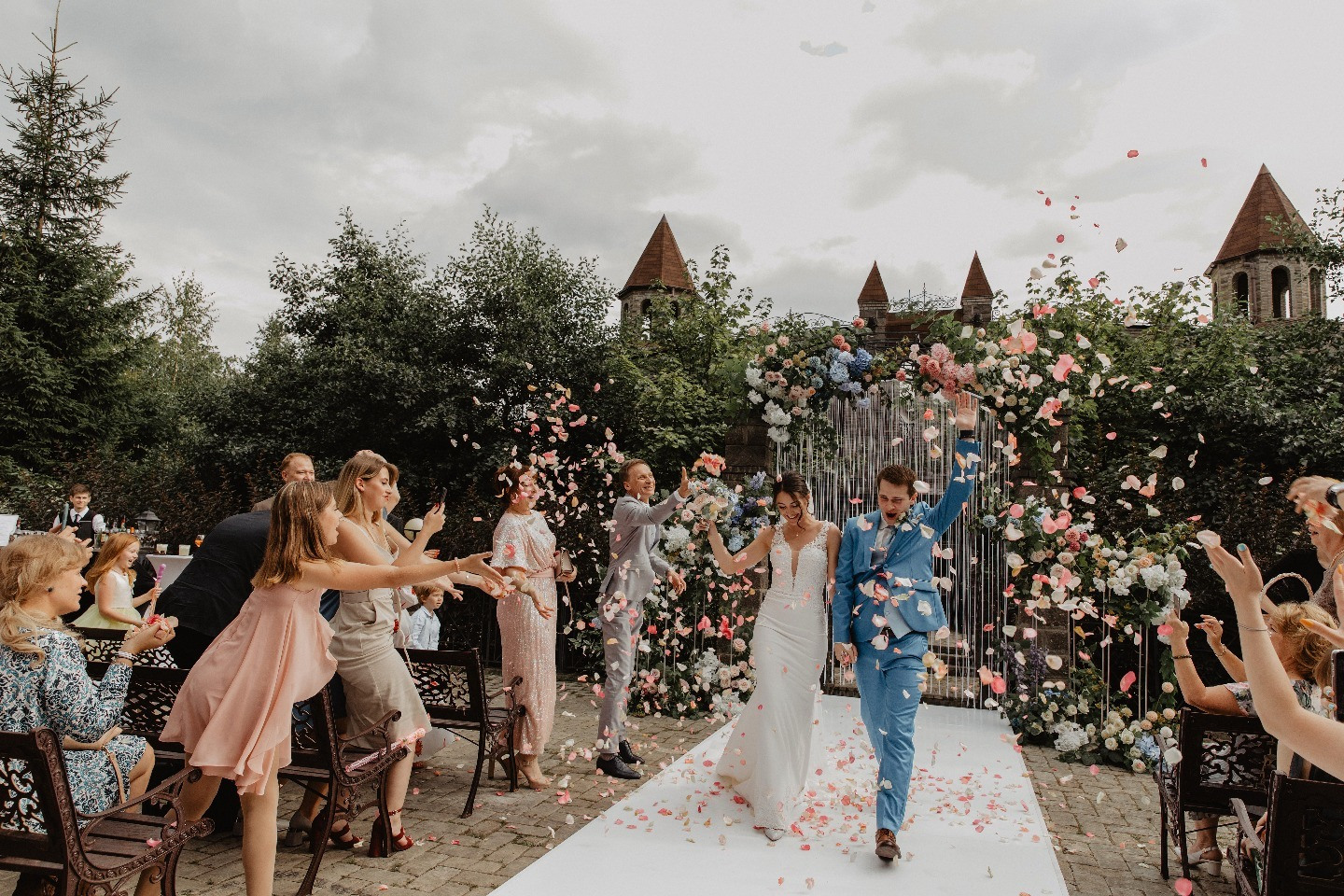 «Обнуляй»: свадьба во французском стиле