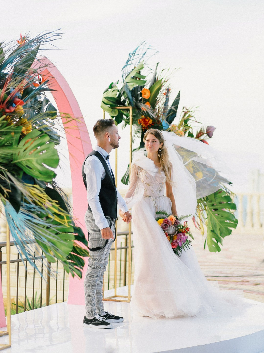 Tropical Paradise: яркая свадьба в Крыму