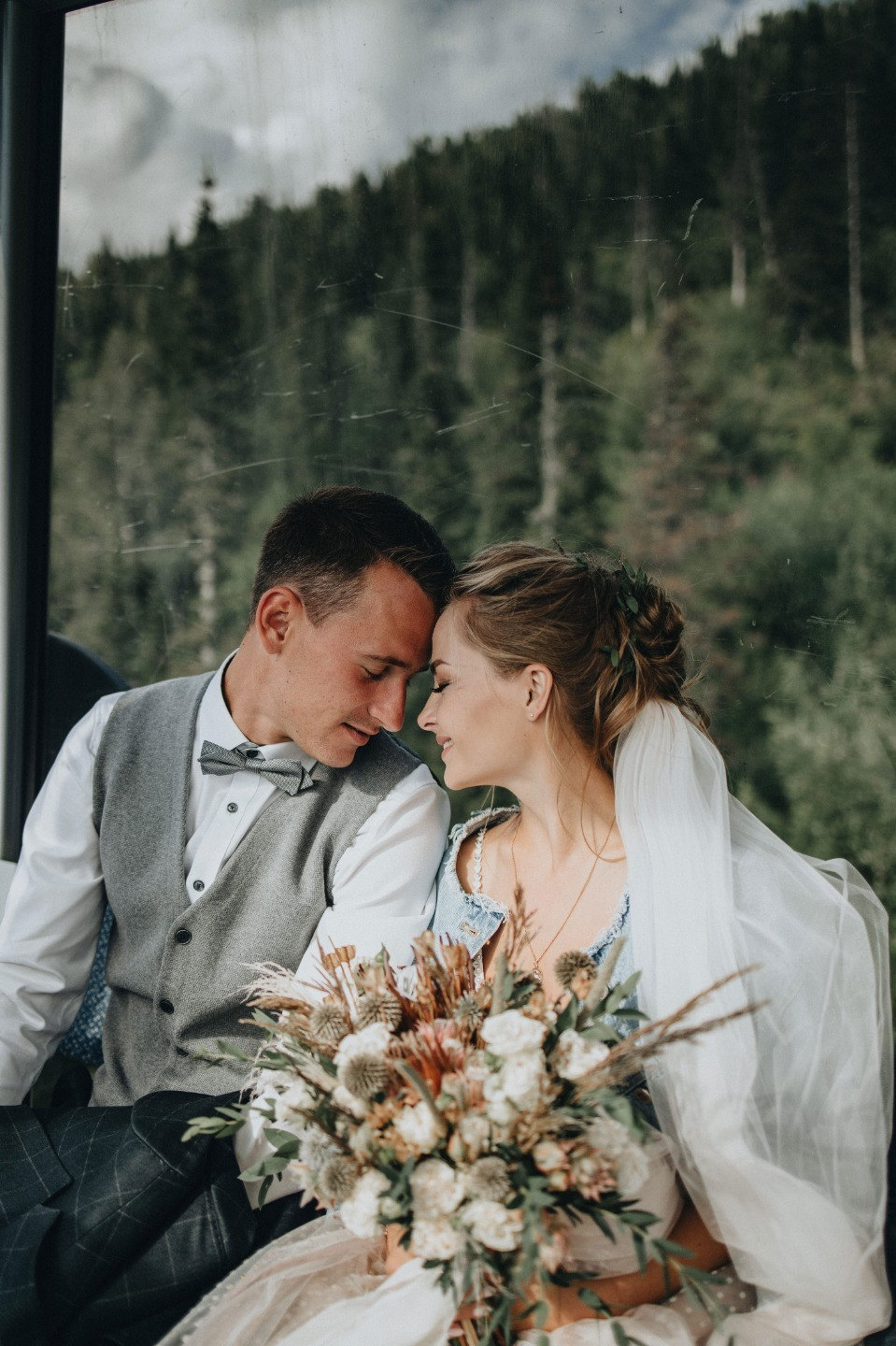 Выше только любовь: камерная рустик-свадьба в горах