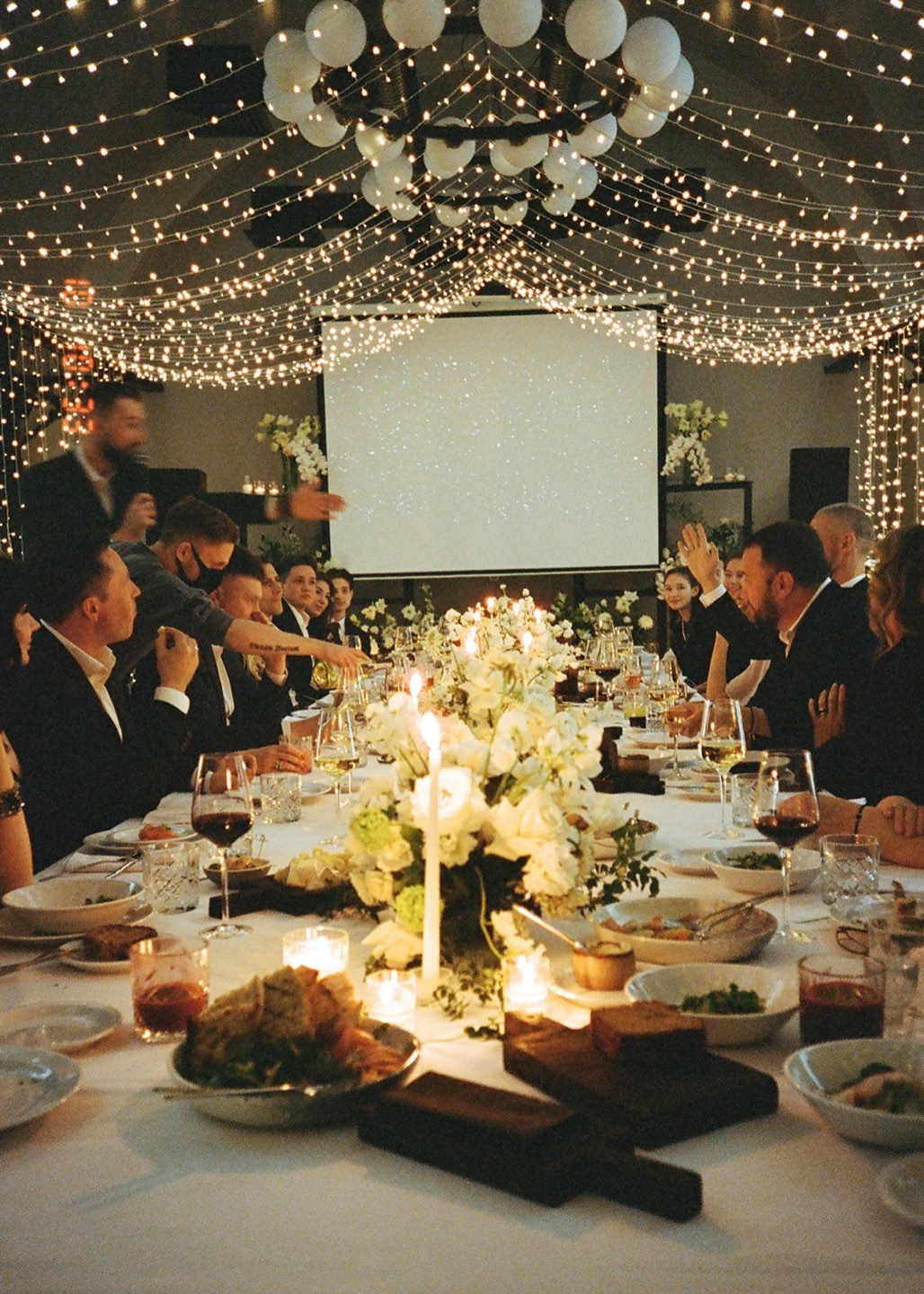 Аристократизм: элегантная свадьба в ресторане