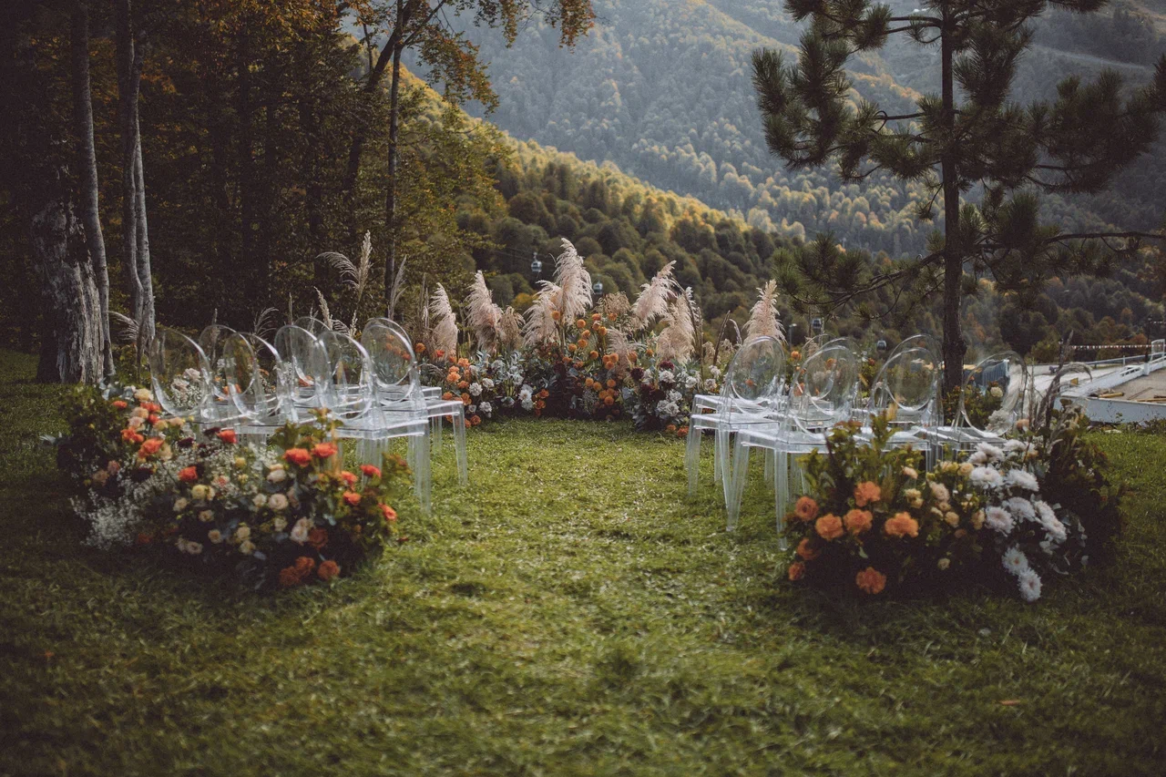 Уютная осенняя свадьба на природе