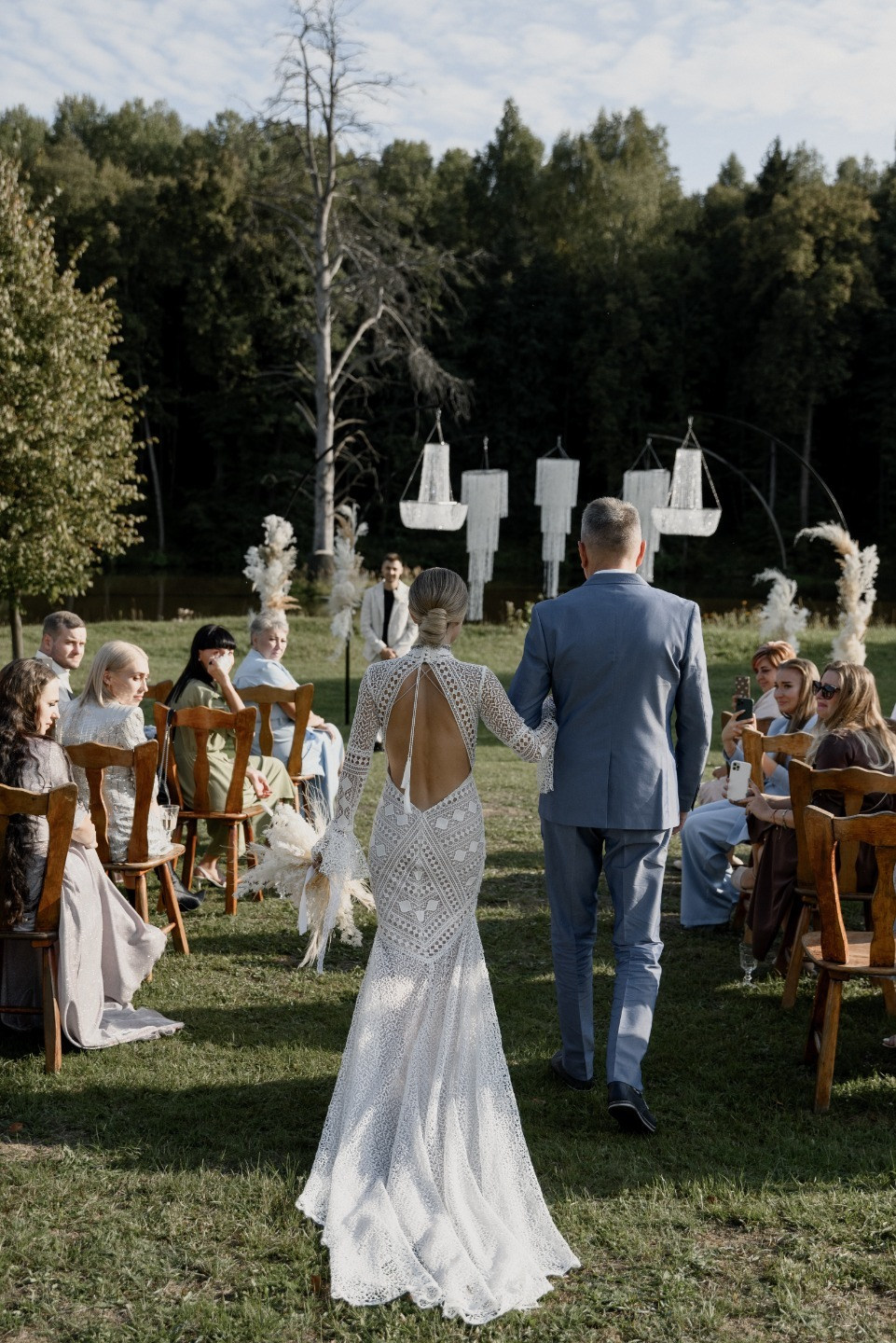 Кружево нашей любви: свадебная церемония у воды