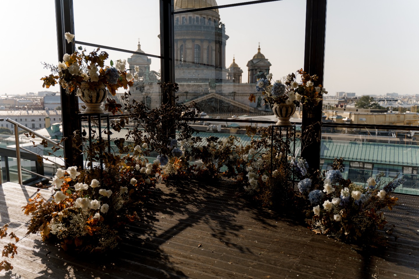 Таинственный сад: стилизованная сьёмка в Петербурге