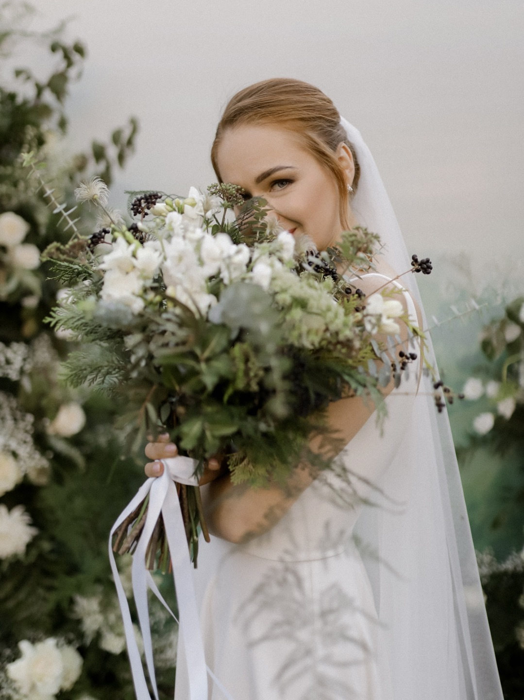 Свадьба в зеленой усадьбе у подножья крымских гор