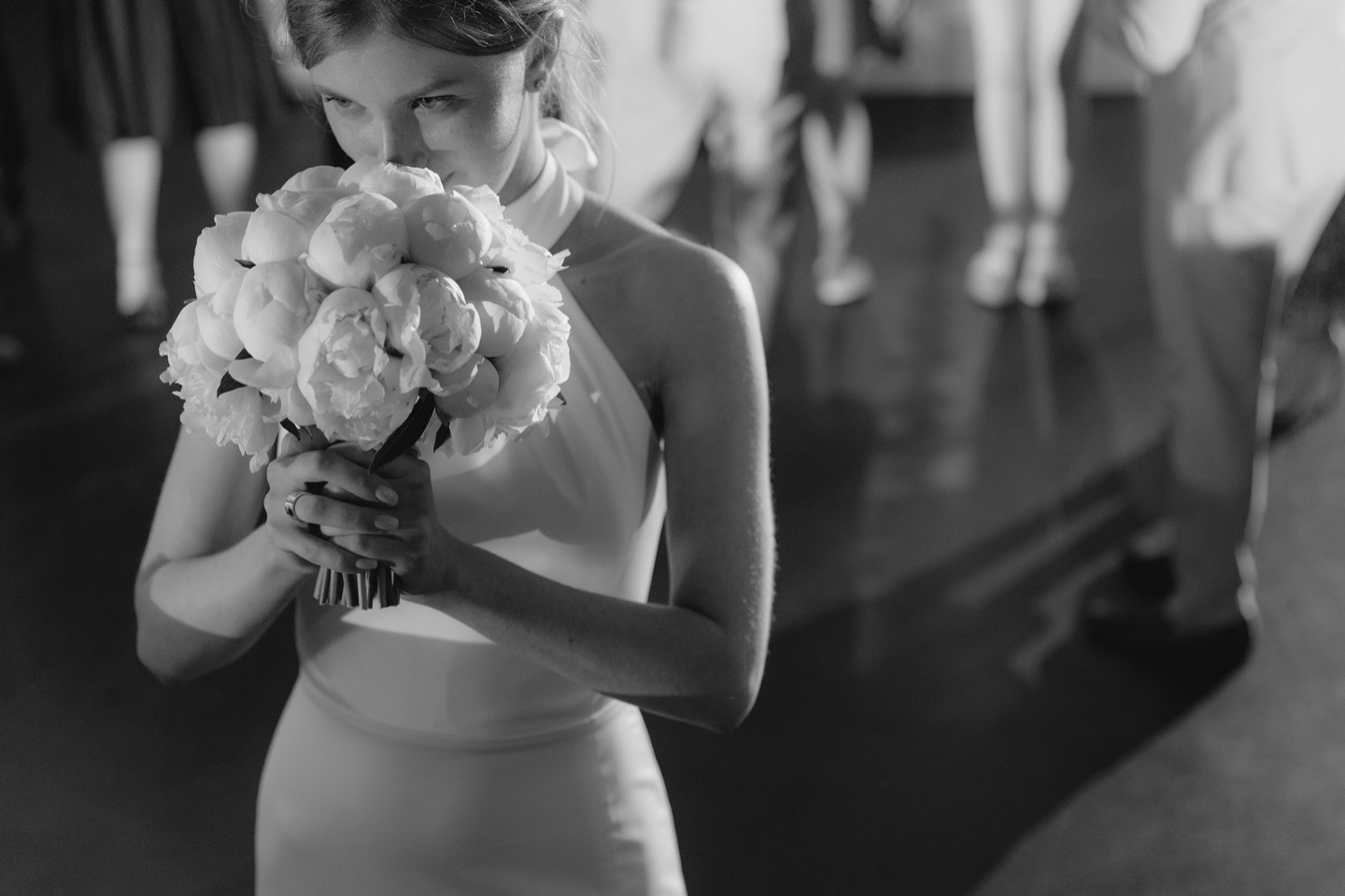В цвете любви: свадебная церемония на пирсе