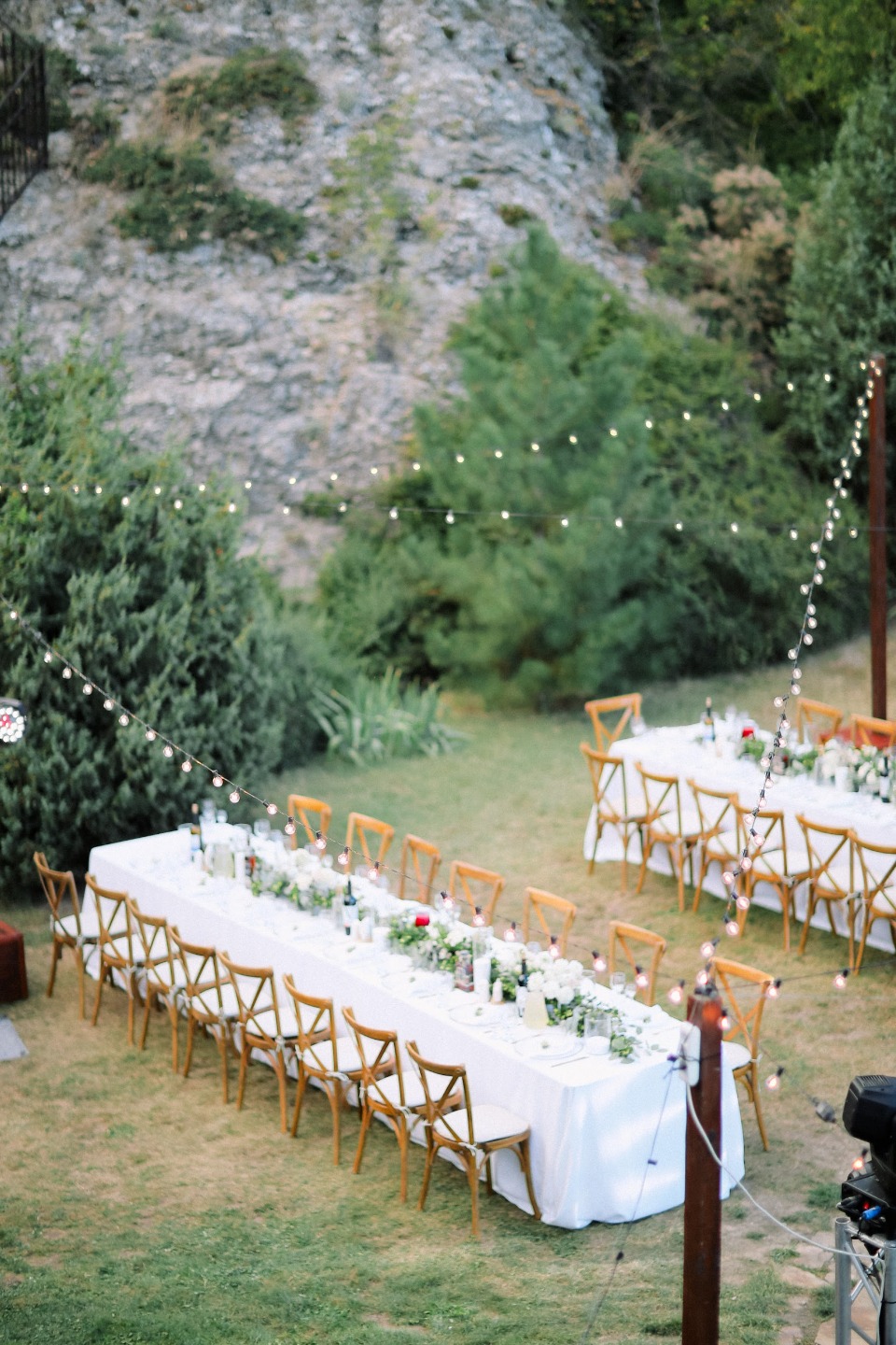 Элегантная свадьба на природе в бело-зеленой гамме
