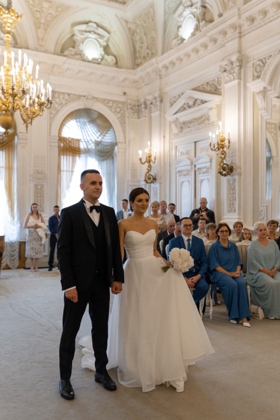 Классическая свадьба с прогулкой по Петербургу