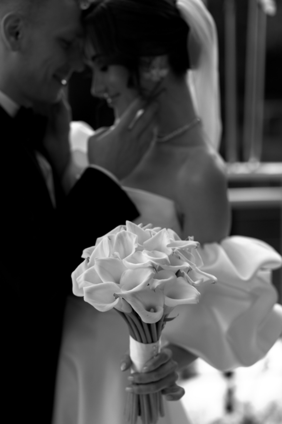 Романтичная свадьба с церемонией на пирсе