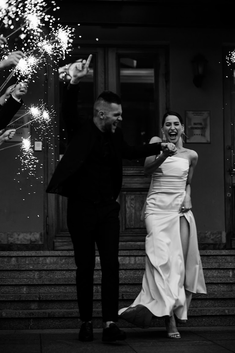 Минимализм и контраст: стильная свадьба в Петербурге
