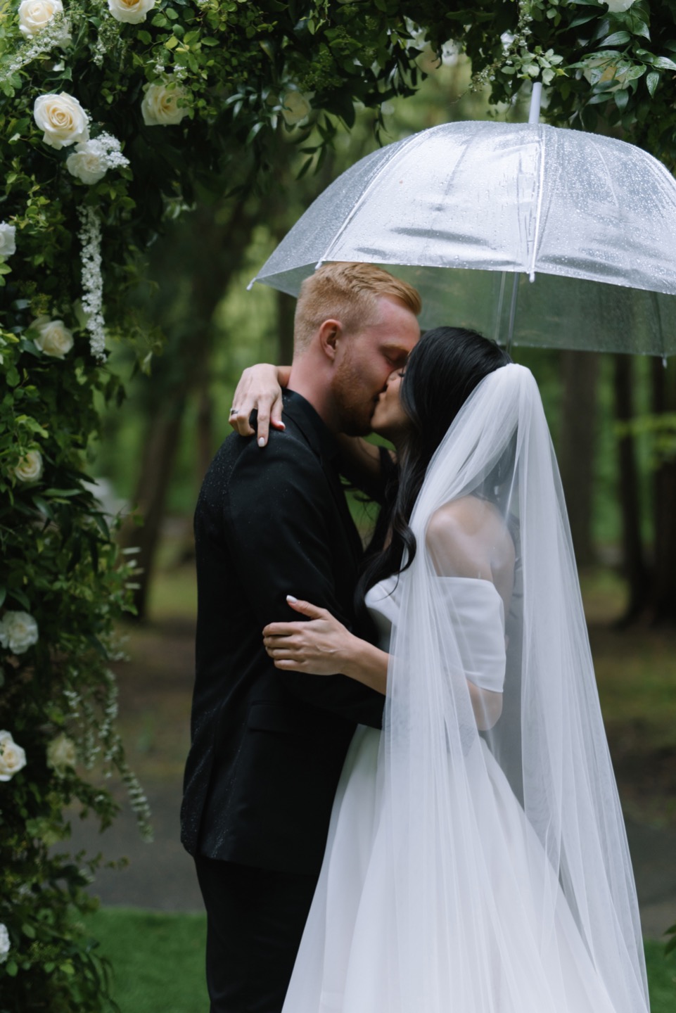 Свадебные зонты для невесты