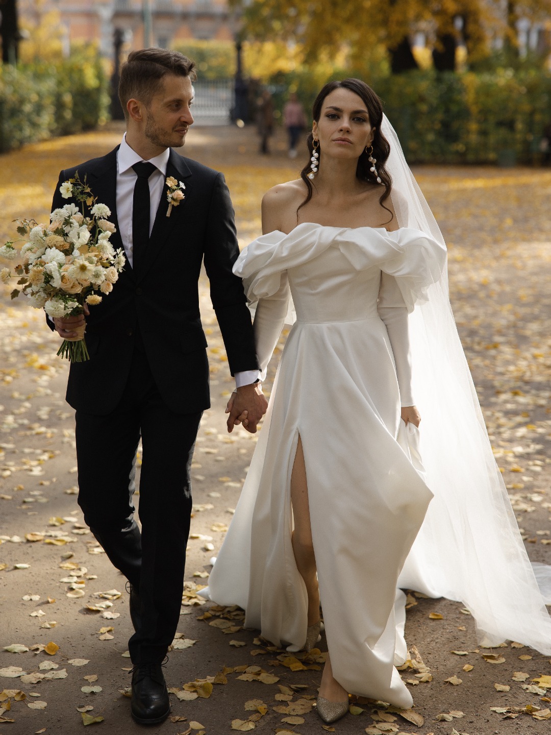 Осенний Петербург: элегантная свадьба пары из Москвы